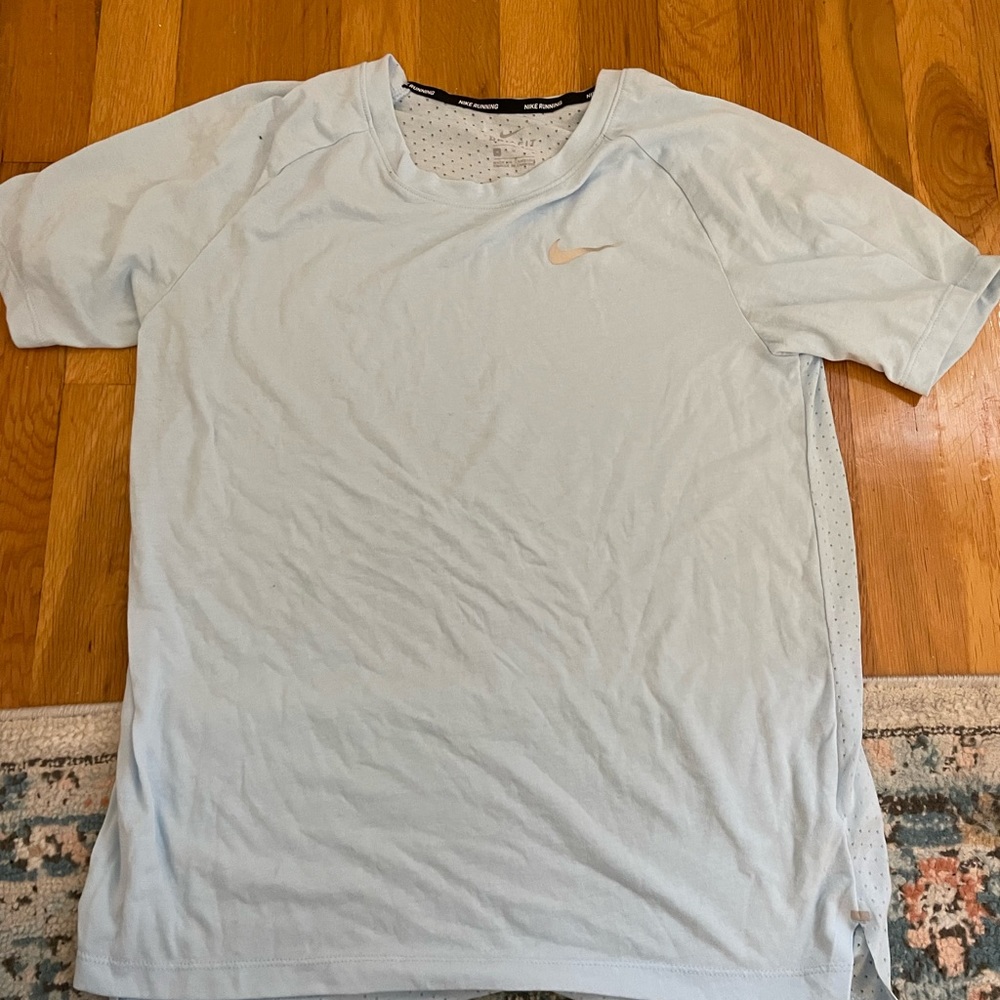 Nike dri-for shirt